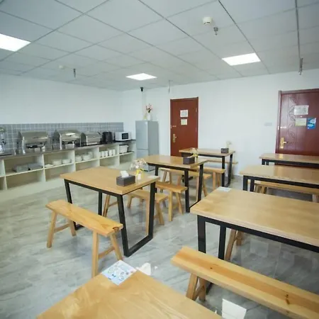 Greentree Inn Shanghai Fta Waigaoqiao Free Trade Zone North Subway Station Shell Hotel-3