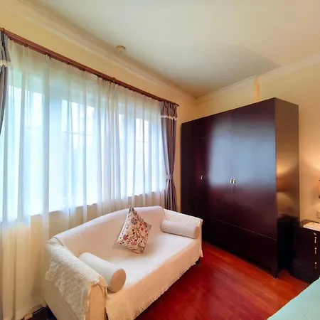 Ladoll Service Apartments-3