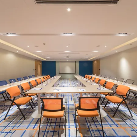 Holiday Inn Express Shanghai Jiading Center By Ihg-2