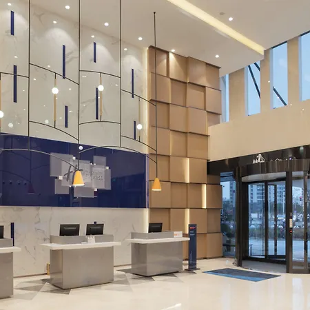 Holiday Inn Express Shanghai Huijin By Ihg-2