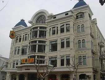 Super 8 Hotel-3