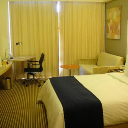 Holiday Inn Express Shanghai Nanhuizui-3