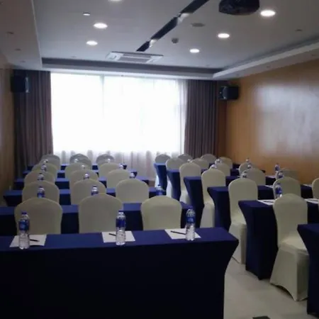Holiday Inn Express Shanghai Nanhuizui-2