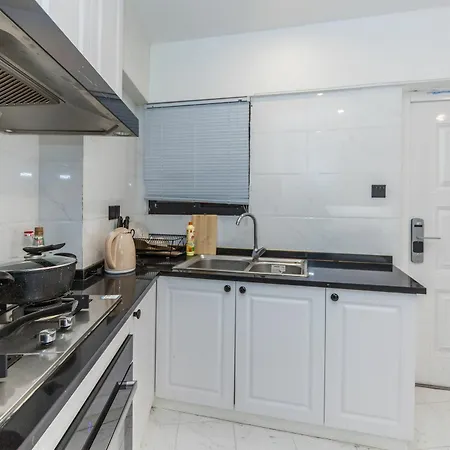 Henry'S Apartment - South Maoming Road-2