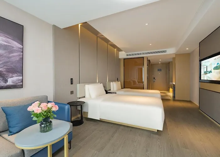 Atour Hotel Shanghai Daning North High Tech Park