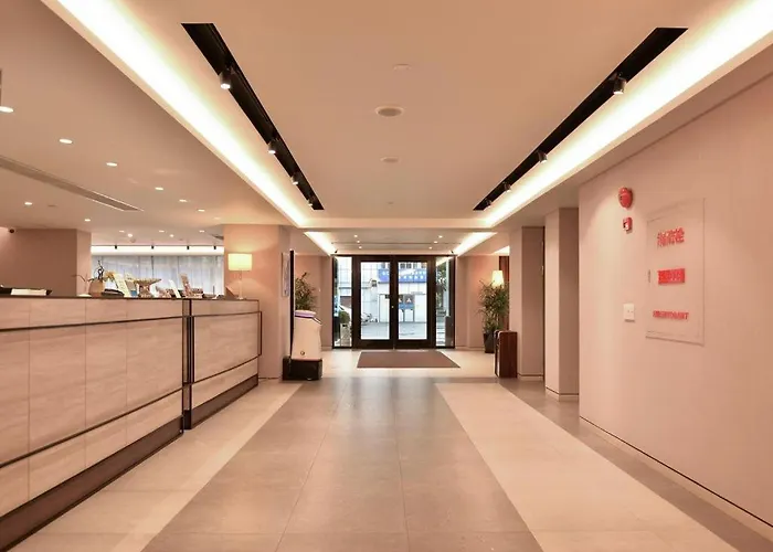 Home Inn Plus Shanghai Xujiahui