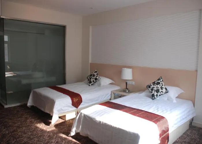 Hotels in de buurt van Volkspark