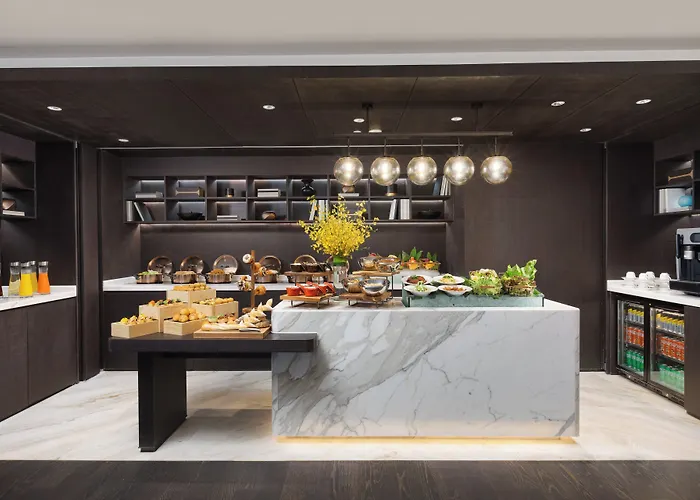 Hualuxe Shanghai Changfeng Park By Ihg