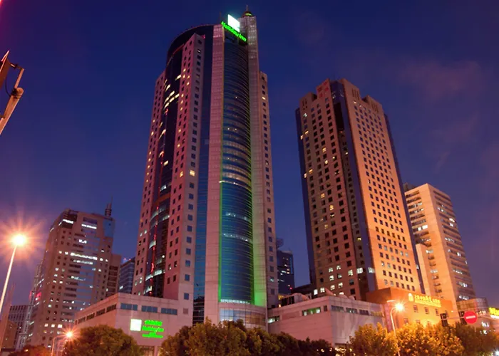 Holiday Inn Shanghai Pudong By Ihg - um hotel de 4 estrelas