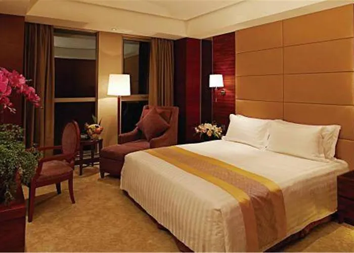 Regal Jinfeng Hotel Shanghái