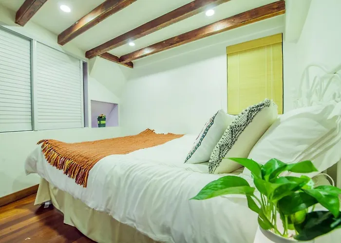 Locals-Special Loft Old Westernized House 3 Renguang Bund Station-Locals Apartment-00112700 Shanghai